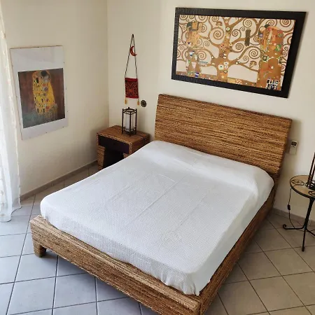Casa Blu Mare, Rosso Vulcano Apartment *